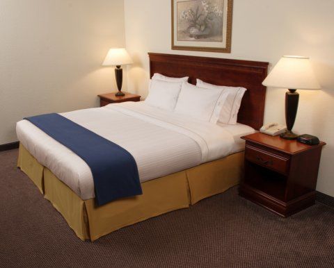 Holiday Inn Express & Suites New Liskeard Room photo