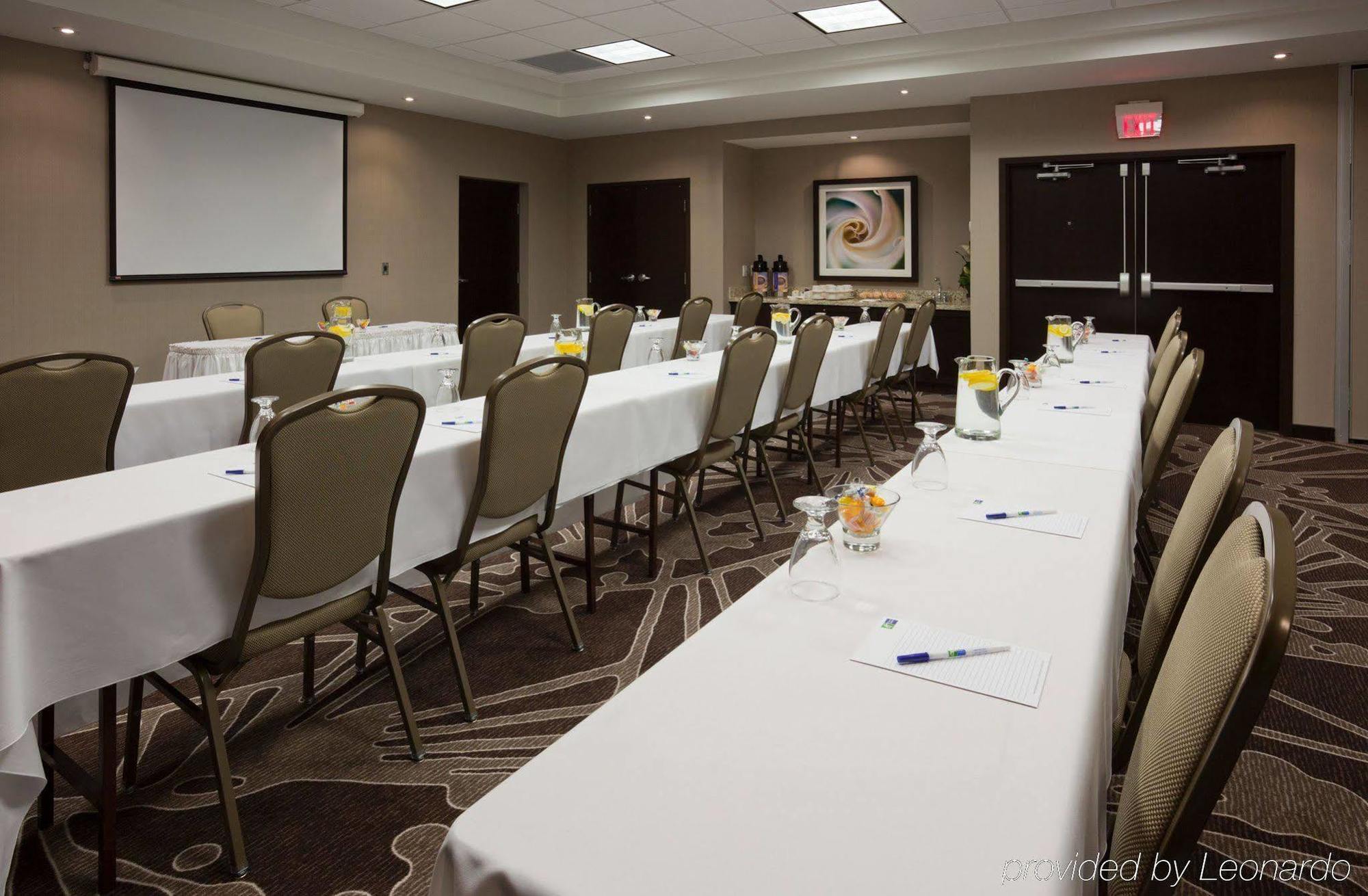 Holiday Inn Express & Suites New Liskeard Facilities photo